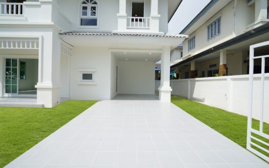 หมู่บ้าน จิรกานต์ หลังที่ 1