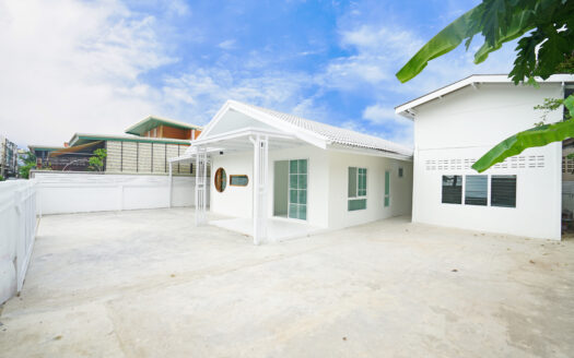 หมู่บ้านบัวทองเคหะ