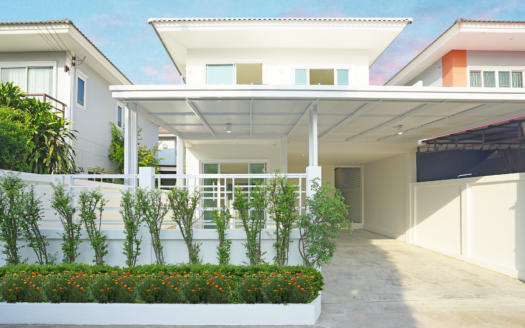 หมู่บ้านรุ่งกานต์ 7