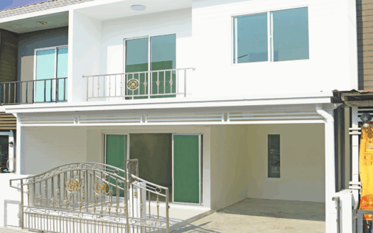 หมู่บ้านอารียา ไทรน้อย