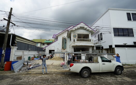 หมู่บ้านวรการ พระราม 2 ซอย 44 (กำลังรีโนเวท)