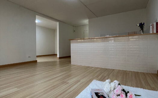 POPULAR CONDO T2 ชั้น 8